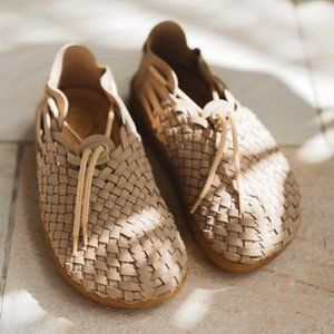 NWT Malibu Sandals Latigo